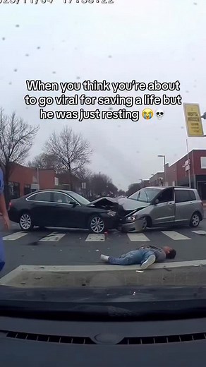 When your nurse instincts activate but the man wasn’t even dying 😭📸 . . #HospitalNonsense #NurseLife #NurseHumor #NurseComedy #NurseProblems #HealthcareHumor #NurseTok #MedicalHumor #CPRFail #CodeBlue #NurseSkits #NurseReels #NurseVibes #NurseContent #NursingSchool #HealthcareComedy #NursingLife #doctor #NurseJokes #NurseMeme #firstresponders #HospitalComedy #ShiftTherapy #NurseCreator #cna #FunnyNurse #NursingHumor #NurseCommunity #explore #HospitalSkits | Nurse Mark