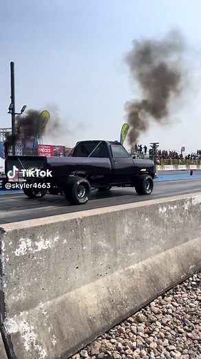 No sound needed ##drag##diesel#r#racing