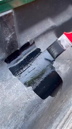 The homemade restorer that beats any expensive product A simple mix that brings life back even to the driest plastic. #Restoration #HomemadeHack #DIYMagic | Do It YourSelf