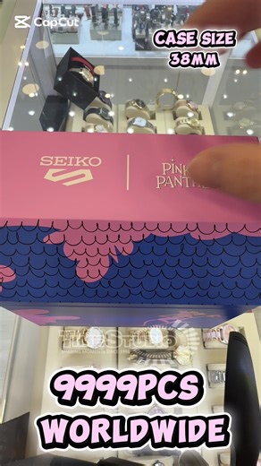Seiko 5 Sports × Pink Panther Model: SRPM07K1 (Limited Collaboration) The Seiko 5 Pink Panther SRPM07K1 is a playful yet serious timepiece that blends Seiko’s trusted mechanical watchmaking with the iconic charm of the Pink Panther. This special collaboration stands out with its bold pink colorway while maintaining the durability and performance expected from the Seiko 5 Sports line. Limited edition of 9999pcs. Retail price - $663.99 FULLY SOLD #timestudiosingapore #seiko #srpm07k1 #pinkpanther 