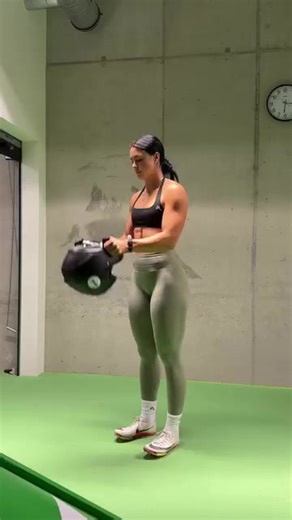 personal training on going DM #bobsled #gymmotivation