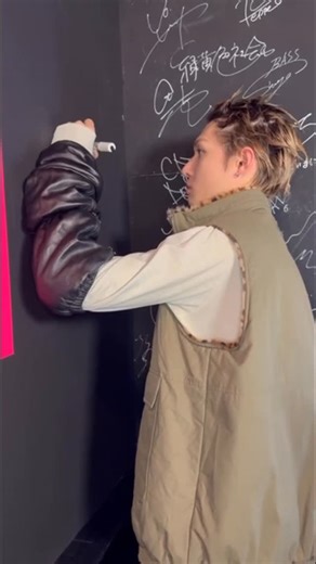 CDTV♪TBSテレビ | #CDTVライブライブ インスタ限定！激レア★サインムービー配信中 #CORTIS のみなさん 「FaSHioN」の披露ありがとうございました✨ 息のあったキレキレダンスに目が釘付になりました👀！！ 素敵なステージをありがとうございました♪ #CDTV #TBS | Instagram