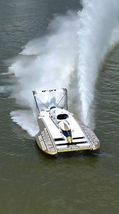 U-91 MISS GOODMAN REAL ESTATE Follow @h1_unlimited_hydroplanes H1unlimited.com Driver Andrew Tate flies the 91 through turn 1 during qualifying for the 2025 Governor’s Cup 🏆 3,000 HP - Chinook Helicopter - Lycoming T-55 L7 Turbine Engines 190 MPH 30 ft long - 14 ft wide Carbon Fiber hulls 6750 lbs minimum H1 Unlimited Hydroplanes The Powerhouses of Boat Racing | H1 Unlimited