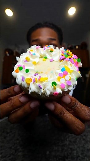 Crumbl Cookie's New Confetti Cake Batter Cheesecake! 🍪😍