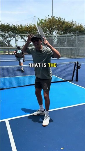 The BEST Form of Offensive - The Lob 🦞🏆 #pickleball #pickleballtips