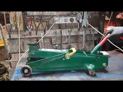 How to fix a hydraulic car jack