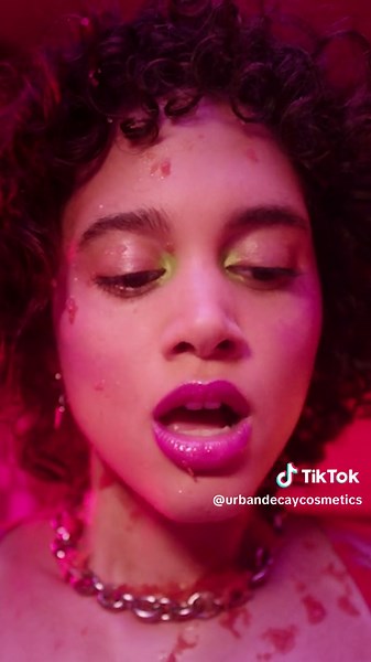 All Nighter Setting Spray with Hyaluronic Acid and Watermelon Extract