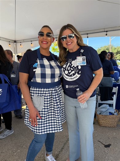 Happy and Healthy! 🥕🍎 The Farmer’s Market returned to campus this week, bringing fresh, seasonal produce straight to #TeamJPS. This special event offered employees an opportunity to connect, support wellness at work, and take home healthy options for their families. 💚 | JPS Health Network