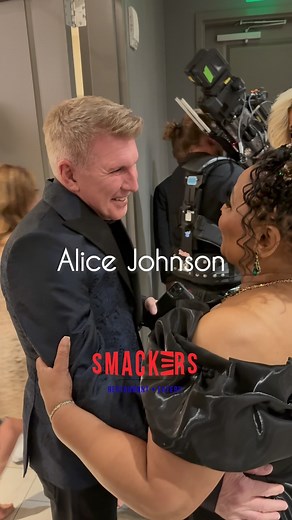 SMACKERS on Instagram: "It’s not about how hard you work, but where you work hard. The conversations are different these days 📶 . . #SmackersLLC #whyeatanywhereelse #visitonceeatforever #gethungrygetfull #restaurant #memphis #alicejohnson #trump #donaldtrump #prisonreform"