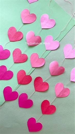 easy paper heart strings #valentinecraft #valentinedecor #paperheart #papercrafts #papercrafting