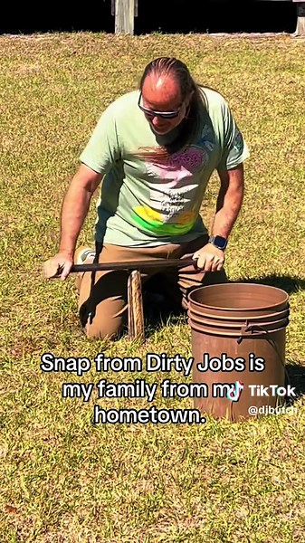 Worm Grunting Techniques on Dirty Jobs