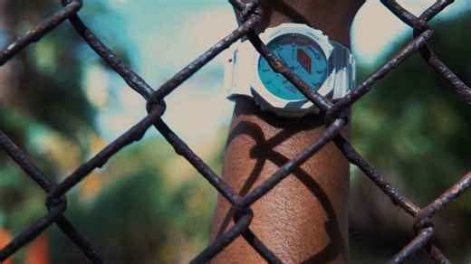 Set your mood to summertime and easy with a radiant G-SHOCK featuring a watch face in eye-catching color. This special vapor deposition process reflects various hues of light, capturing the vistas of the ever-changing seaside. These beach-inspired designs come in two color schemes — fresh white and blue evoking sun-drenched white sandy beaches, and cool translucent grey and orange conjuring the serenity of the beach at dusk. Thanks to this special coloring process, each watch shines with a diffe
