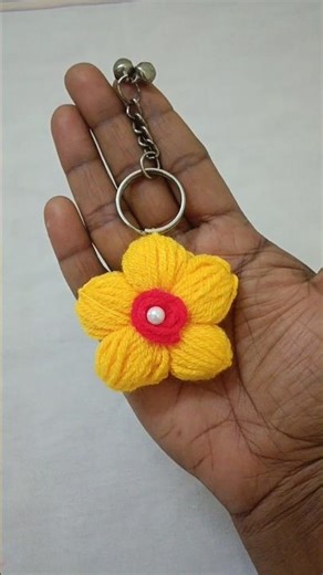 💯wow...💯 amazing woolen flower keychain making 👌#diy#yarn work