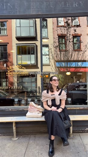 Fall is my fave 🍂🧡✨ The moments in fall feel extra special, it’s always been my favorite season. Watching Gilmore Girls, drinking pumpkin lattes, pumpkin picking, the decorations on the Upper West Side. New York in the fall feels very Nora Ephron and I love it. #bookstagram #fall #fallaesthetic #dayi̇nmylife #vlog | The Boho Book Blogger