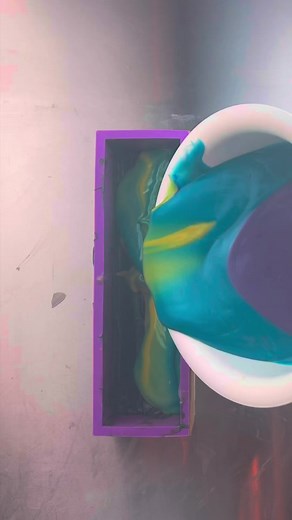 Creating Colorful Liquid Art in Rectangular Molds