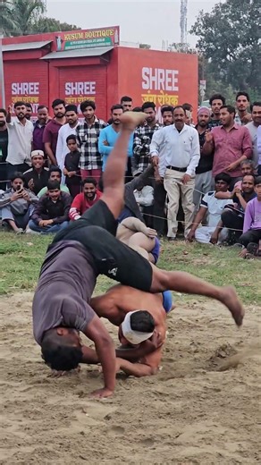 साउथ की एक्शन फिल्म बी फकीर बाबा की कुश्ती के सामने हो गई फेल/#shortvideo #dangal