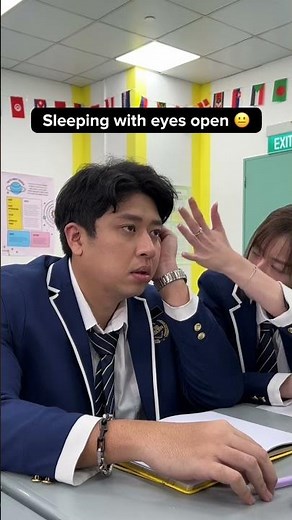 The different ways students sleep in class 😴😡