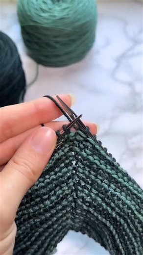 Question of the Week: What’s your knitting style? 🧶 I get asked this constantly, so let’s talk technique! I’m a Combination Continental knitter—but how do you work your knitting needle magic? Continental, English, Combination, Something else? (Portuguese, Lever, or something else) #KnittingStyle #KnitChat #YarnLove #KnittingCommunity #MakersGonnaMake | Hanks And Needles