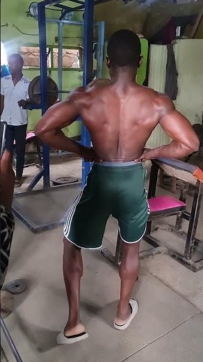 MUSCLE FLEXING#motivation #fitness #duet #musclebuilding #muscleflex