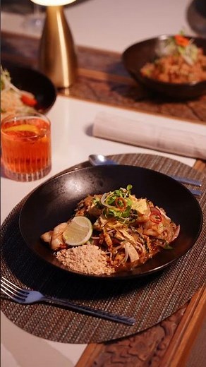 Dine beneath the stars as the Dubai Fountain Show unfolds before you at Thiptara, Palace Downtown.