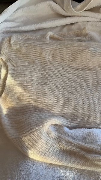 Hand Washing Sweaters: Care Tips for Perfect Results