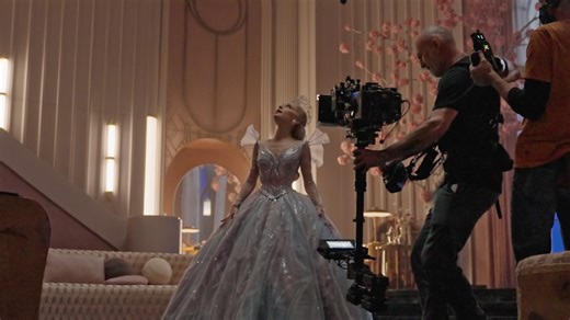 Pink, fabulous, and bubbly 🫧 Tour Glinda's Headquarters now on our Wicked Immersive website: https://www.wickedmovie.com/tour/glindas-quarters | Wicked Movie