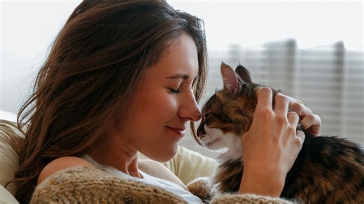 Ce que signifie vraiment la façon de miauler de votre chat, selon une comportementaliste - Psychologies.com