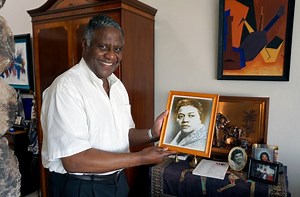 ‘A Star Without a Star’: An Oakland Man's Mission to Get his Aunt on the Hollywood Walk of Fame | KQED