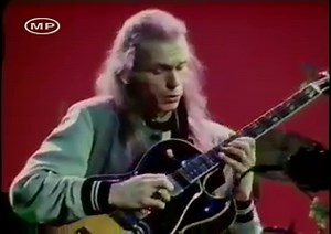 63K views · 350 reactions | Steve Howe - Sharp On Attack - Live 1988 (Night Of The Guitar) Hammersmith Odeon, London, 26 november, 1988 Livingstone Brown - bass Chris Bucknell - keyboards Derek Holt - guitar Clive Mayuhu – drums | Progressive Rock Land | Facebook