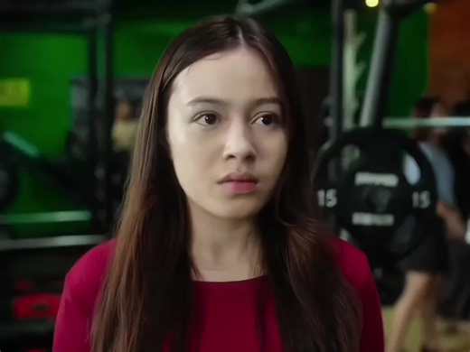 Young Alice and Erica's Dramatic Scene Unfolds