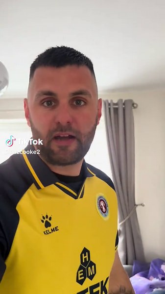 @lukehughesss my kids love your backflip videos, they asked me to have a go, what do you think? 😂 #backflip #funnytiktok