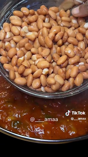Episode 69]✨ Lazy Beans Recipe ✨ So easy… already-cooked beans, just heat & flavor 😋 Ingredients: • 1 can cooked pinto beans (rinsed) • Fritada mixsauce (or any tomatoes you have — fresh, canned, blended, or add vegetables you like) • Roasted onion • Oil • Salt How to make it: \t1.\tHeat oil roasted onion. \t2.\tAdd Fritada mix. \t3.\tAdd the cooked beans salt 🌶️ \t4.\tSimmer 5 minutes. \t5.\tEnjoy with bread or rice 🤍 : : : : : : : : #somalitiktok #somalifood #fypシ #recipe #beans
