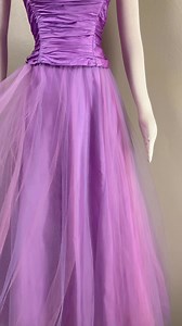 This very whimsigoth 90s prom dress is now available. Floaty two-toned tulle skirt with a ruched faux corset bodice. Ready for spiky space buns or fairy wings. Best fits a size small (waist 26”). Note some repaired areas in the tulle. Full details through the link in my bio. #90sfashion #y2kfashion #vintagepromdress #whimsigothfashion #90sprom | The_romantiquary