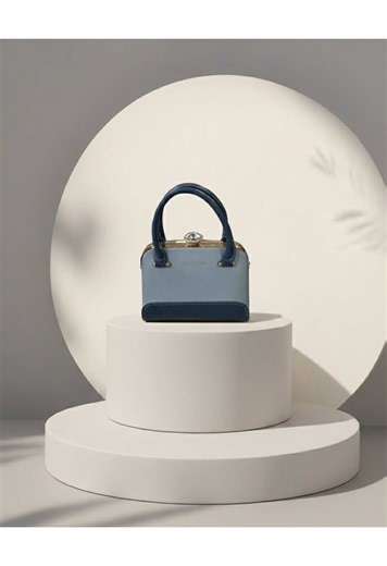 Coco-Queen Handbag: Elevate Your Luxury Fashion