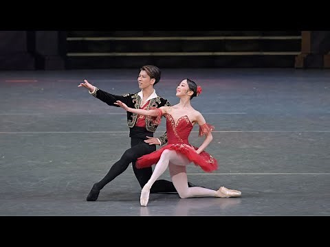 新国立劇場バレエ団『ドン・キホーテ』第3幕 グラン・パ・ド・ドゥ コーダ｜The National Ballet of Japan - Don Quixote Act III