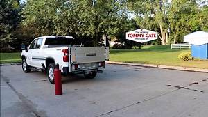 Tommy Gate - G2 Series - Optional Gas Bottle Bracket 2021-1.mp4