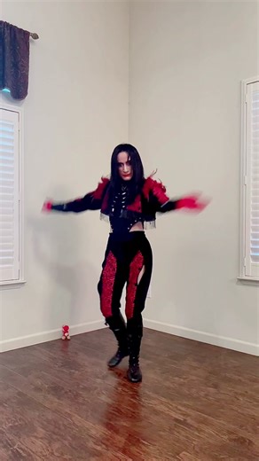 Sweaty Dance to 骸骨楽団とリリア by Tohma | Vocaloid Dance Tutorial