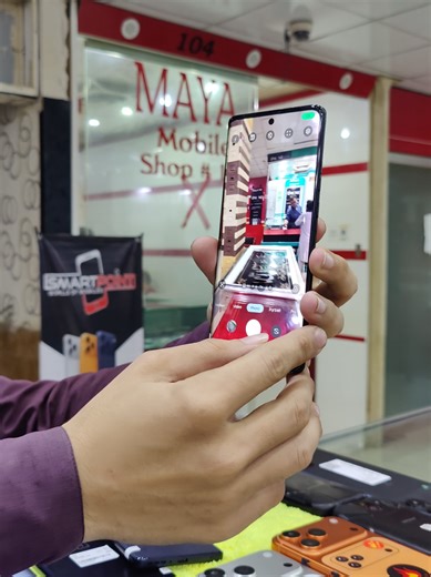 Exploring the Latest Smartphones: Moto and OnePlus in Karachi