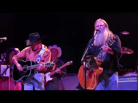 Kicked Outta Country - George Strait, Jamey Johnson - Key West