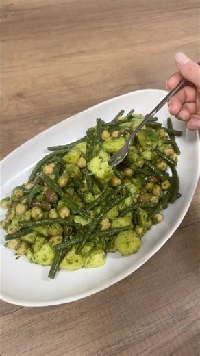 LIGURIAN-STYLE SALAD: VEGAN VERSION🌿🥔 #Shorts