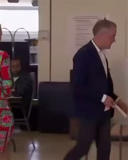 Friendly Neighbour on Reels