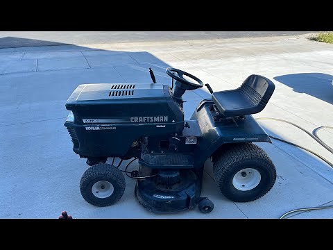 How to replace a drive belt on a riding lawnmower! Lawnmower repair!