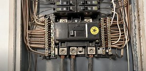 Do Tenants Need Access to Breaker Panel? (Landlord & Tenant Perspective)