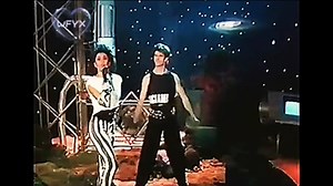 disco歌曲Aliens，受到外星能量影响的歌曲～由意大利radiorama组合演唱