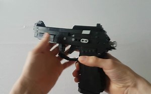 乐高MOC教程 使命召唤OL 贝瑞塔M9手枪 拼搭指南