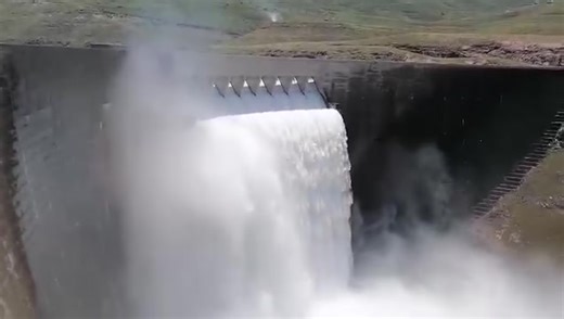 Katse dam overflow #Lesotho 🇱🇸 | The beautiful city of peace - Lesotho
