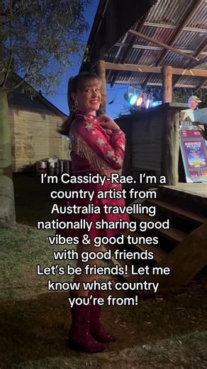Howdy 👋🏻🥳🎶 I want to make friends! #fyp #livemusic #music #country #australia @TikTok Australia @APRA AMCOS @Music on Stage @QMusic