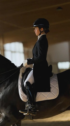Our new Alvor Tailcoat is now available in Black, Taupe and Mauve 🫶🏻#equestrian #dressage