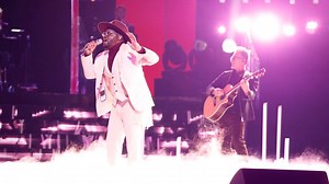 Appleton singer John Holiday moves John Legend with his emotional Top 9 performance on 'The Voice'