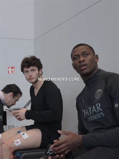 Nuno Mendes Shows Off His Core Skills 😂